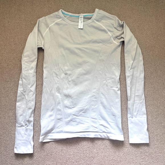 Ivivva Long Sleeve Swiftly Tec in White Size 14 - Picture 2 of 5